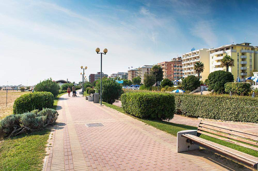 Appartamenti Aurora Bibione Exterior foto